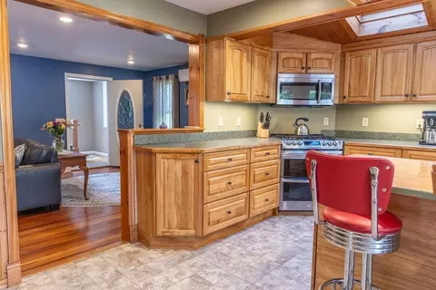259 Harkness Ave, Springfield, MA 01118 photo 7