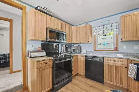 8 Fairfield St, Webster, MA 01570 photo 17