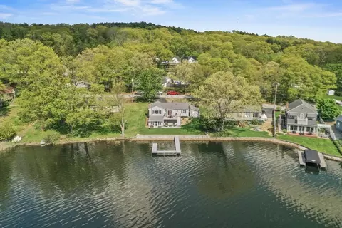 8 Fairfield St, Webster, MA 01570 photo 4