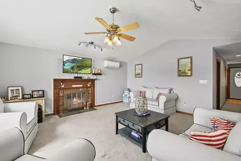 8 Fairfield St, Webster, MA 01570 photo 12