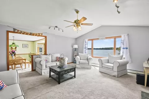 8 Fairfield St, Webster, MA 01570 photo 10