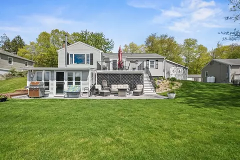 8 Fairfield St, Webster, MA 01570 photo 5