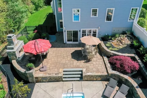 109 Fall Ln, Franklin, MA 02038 photo 35