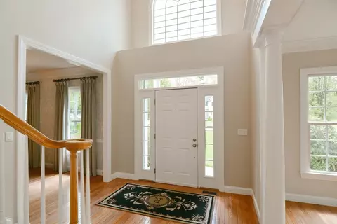 109 Fall Ln, Franklin, MA 02038 photo 4
