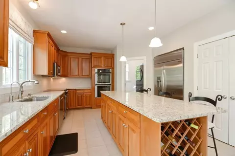 109 Fall Ln, Franklin, MA 02038 photo 6
