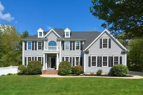 109 Fall Ln, Franklin, MA 02038 photo 2