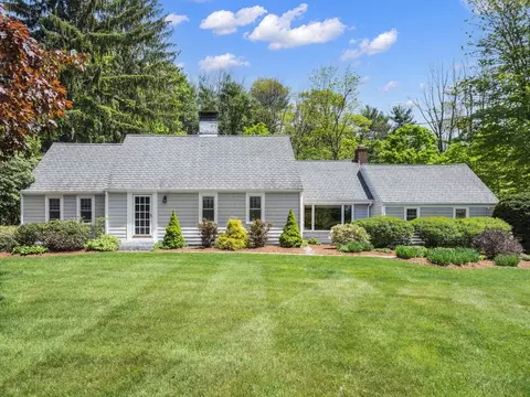 416 S Main St, Andover, MA 01810