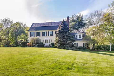 6 Pond View Ave, Medfield, MA 02052