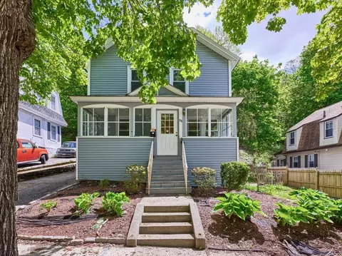 88 Beaconsfield Rd, Worcester, MA 01602