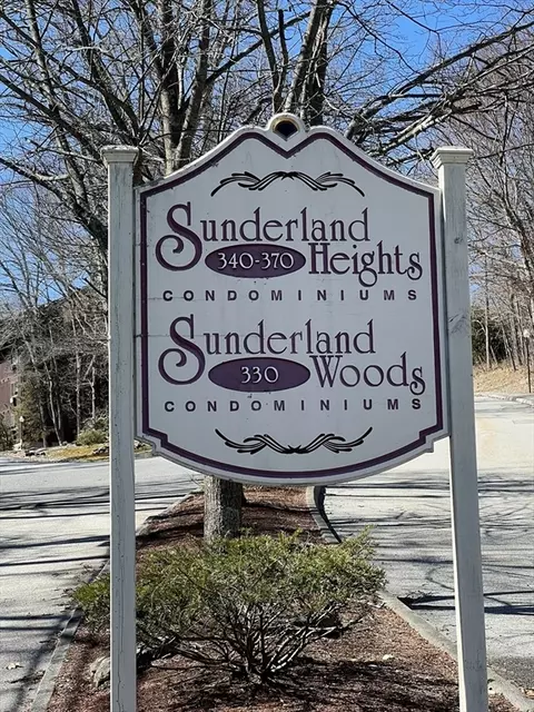330 Sunderland Rd #55, Worcester, MA 01604