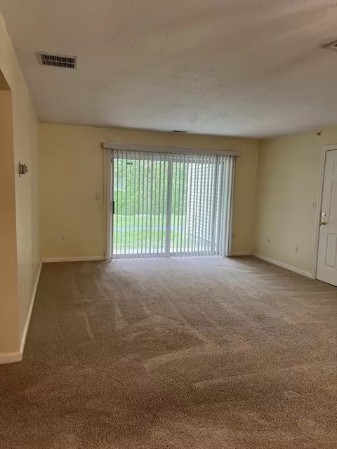 330 Sunderland Rd #55, Worcester, MA 01604 photo 12