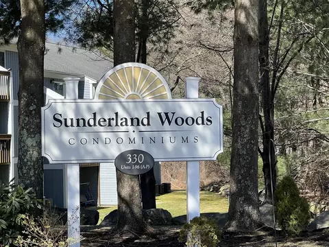 330 Sunderland Rd #55, Worcester, MA 01604 photo 2