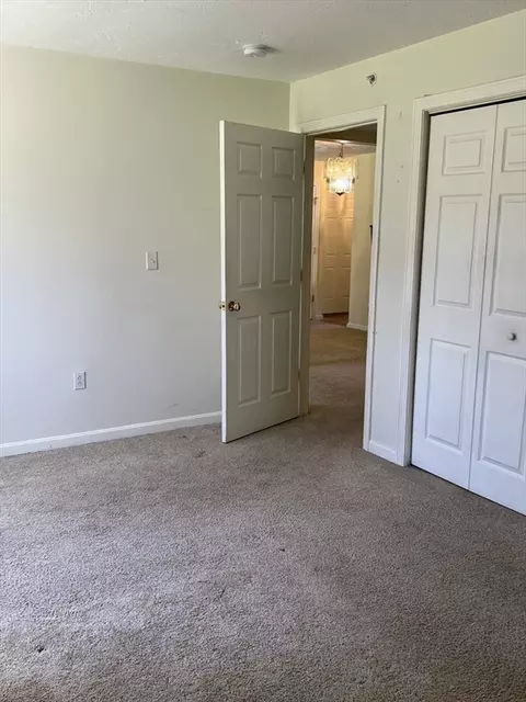 330 Sunderland Rd #55, Worcester, MA 01604 photo 18