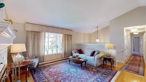 Living - 39 Riverside Dr, Reading, MA 01867 photo 1 of 4