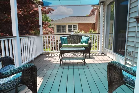 Exterior - 39 Riverside Dr, Reading, MA 01867 photo 4 of 10