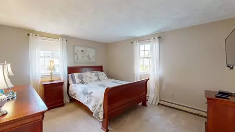 Bedroom - 39 Riverside Dr, Reading, MA 01867 photo 1 of 5