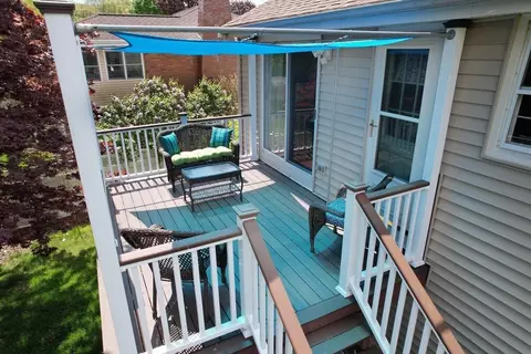 Exterior - 39 Riverside Dr, Reading, MA 01867 photo 3 of 10