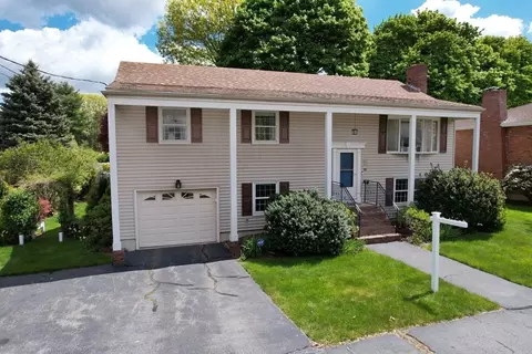 39 Riverside Dr, Reading, MA 01867