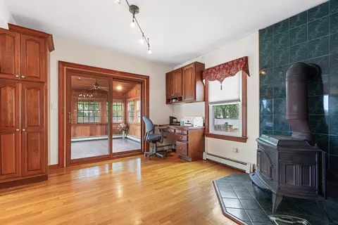 17 Wilson St, Reading, MA 01867 photo 8