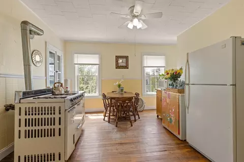 60 Esther St, Worcester, MA 01607 photo 12