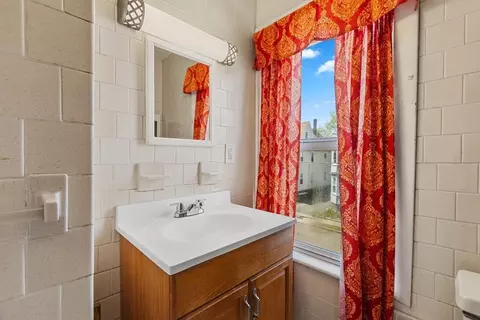Bath - 20 Trinity Ave, Lynn, MA 01902 photo 2 of 2