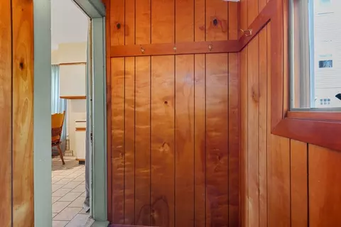 Entry Way - 20 Trinity Ave, Lynn, MA 01902 photo 2 of 5