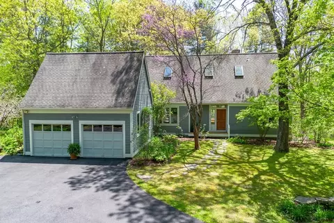 207 Indian Hill Rd, Groton, MA 01450