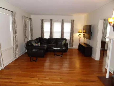 Living - 28 S Flagg St, Worcester, MA 01602 photo 3 of 5