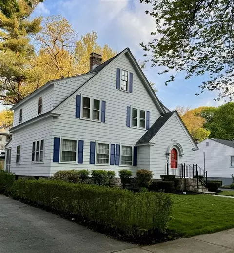 Exterior - 28 S Flagg St, Worcester, MA 01602 photo 2 of 14