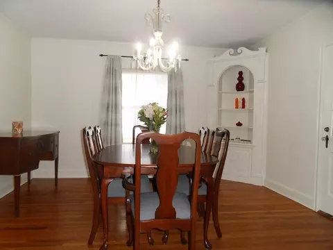 Dining - 28 S Flagg St, Worcester, MA 01602 photo 4 of 4