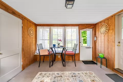 15 Jeffrey Rd, Springfield, MA 01119 photo 2