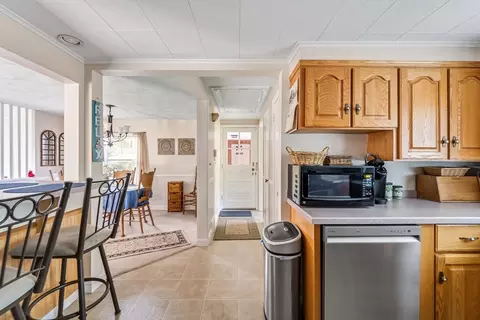 15 Jeffrey Rd, Springfield, MA 01119 photo 7