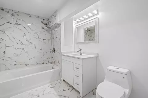 Bath - 73 Orient St, Worcester, MA 01604 photo 3 of 3