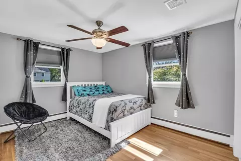 Bedroom - 16 Grandview Rd, Danvers, MA 01923 photo 2 of 5