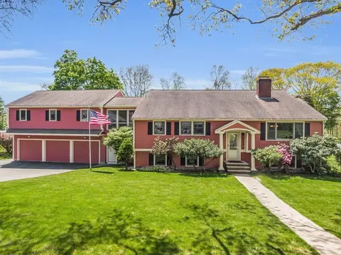 16 Grandview Rd, Danvers, MA 01923
