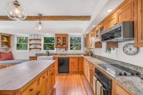 Kitchen - 34 Everett St, Natick, MA 01760 photo 3 of 3