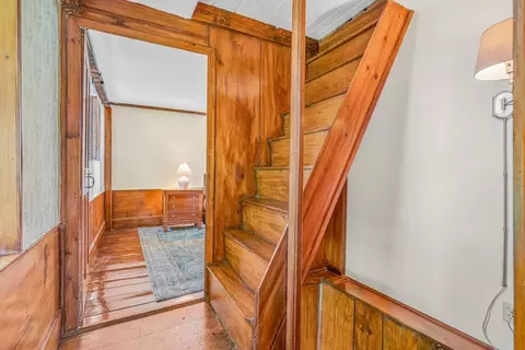 Entry Way - 34 Everett St, Natick, MA 01760 photo 2 of 2