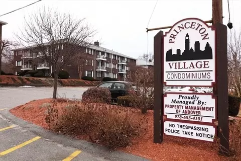 262 E Haverhill St #20, Lawrence, MA 01841