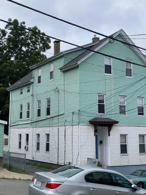 55 Prospect St, Fall River, MA 02720