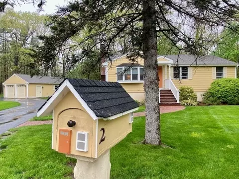 2 Russett Rd, Bedford, MA 01730