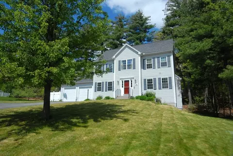 8 Wilkate Pl, Clinton, MA 01510