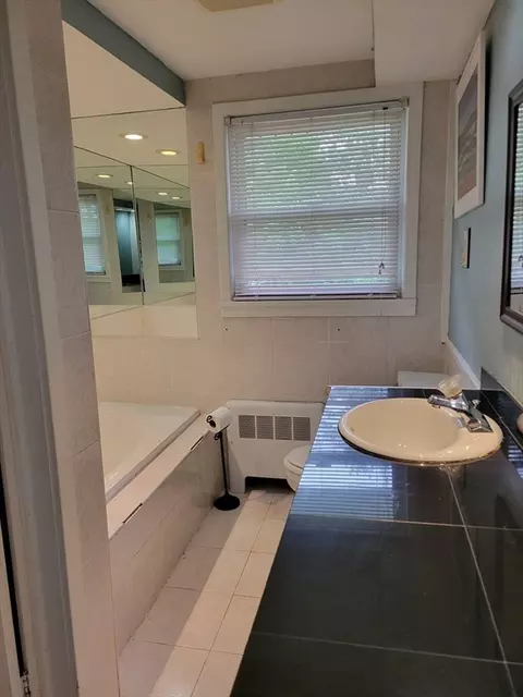 Bath - 2220 Pendleton Ave #6227 B, Chicopee, MA 01022 photo 1 of 5