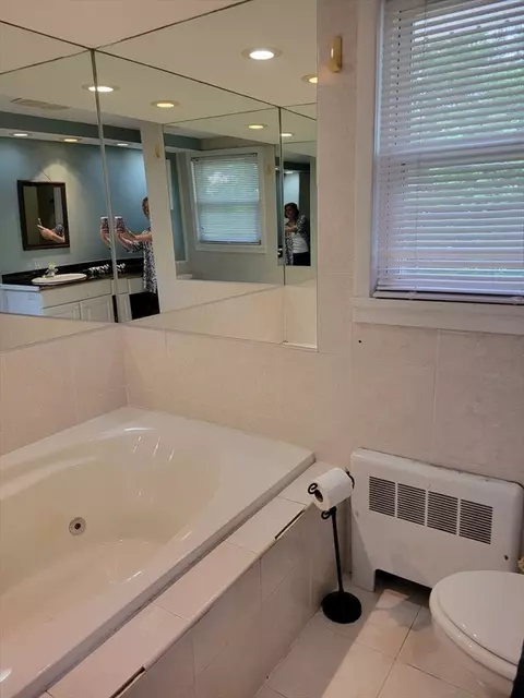Bath - 2220 Pendleton Ave #6227 B, Chicopee, MA 01022 photo 3 of 5