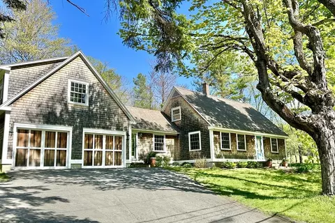 234 S Central St, Plainfield, MA 01070