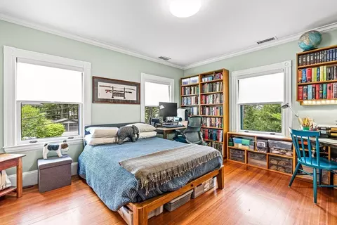 95 Crest Rd, Wellesley, MA 02482 photo 17