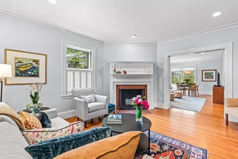 95 Crest Rd, Wellesley, MA 02482 photo 4