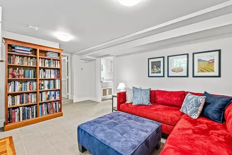 95 Crest Rd, Wellesley, MA 02482 photo 24