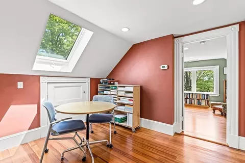 95 Crest Rd, Wellesley, MA 02482 photo 21