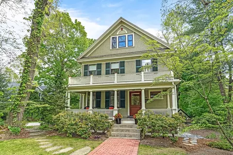 95 Crest Rd, Wellesley, MA 02482