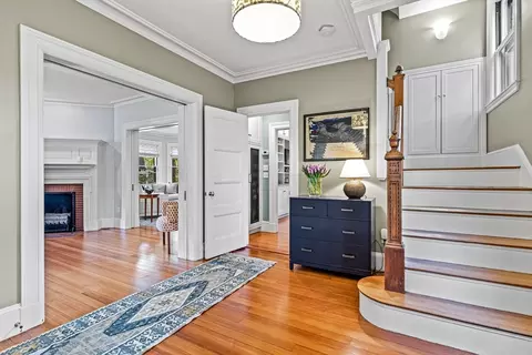 95 Crest Rd, Wellesley, MA 02482 photo 2